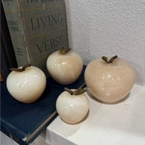 Elegant‎ Cream Marble Apple Decor Set Brass